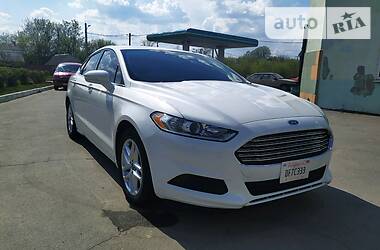 Седан Ford Fusion 2014 в 