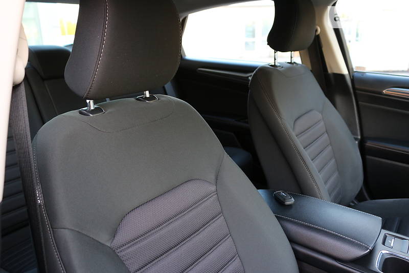 Седан Ford Fusion 2016 в Києві фото 32 Седан Ford Fusion 2016 в Києві