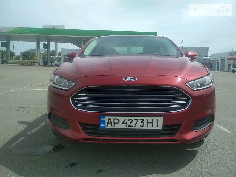 Седан Ford Fusion 2014 в 