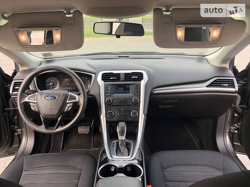 Седан Ford Fusion 2016 в Львові