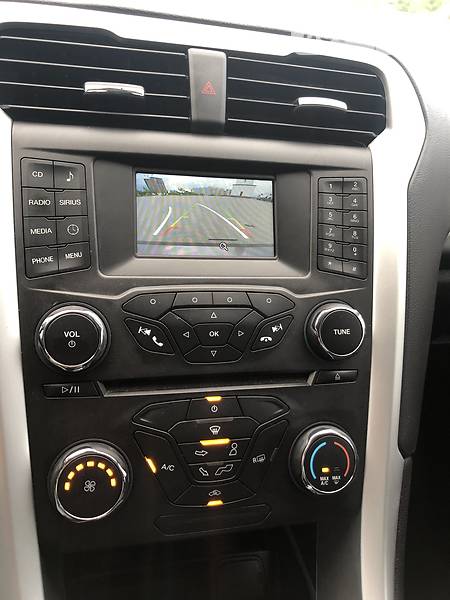 Седан Ford Fusion 2016 в Львові