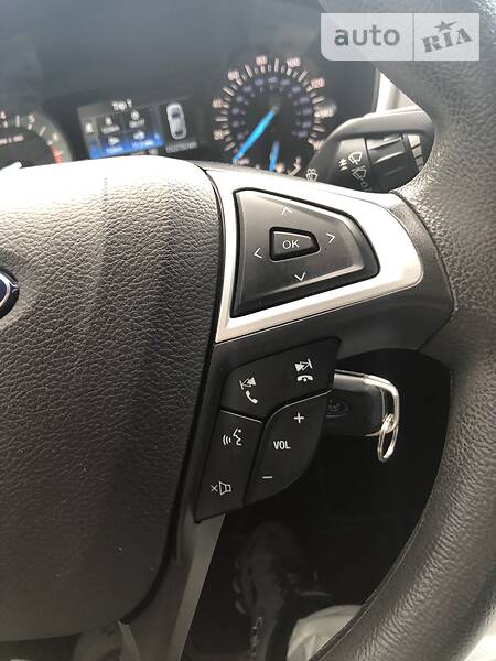 Седан Ford Fusion 2016 в Львові