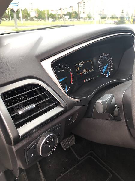 Седан Ford Fusion 2016 в Львові