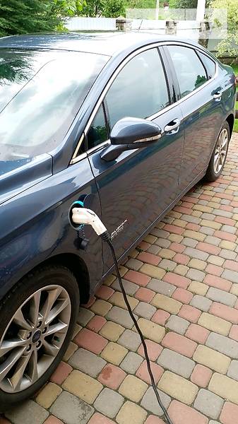 Седан Ford Fusion 2018 в Ровно