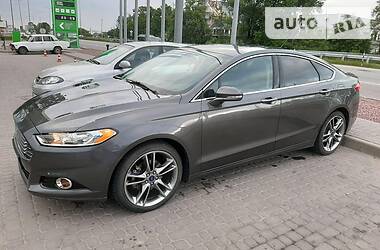 Седан Ford Fusion 2015 в 