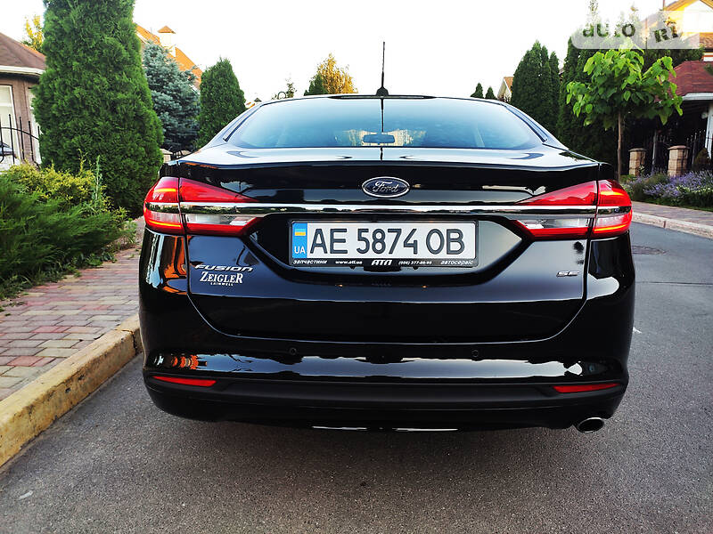 Седан Ford Fusion 2016 в Дніпрі