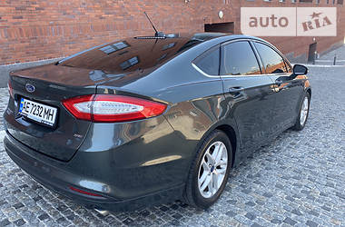 Седан Ford Fusion 2014 в Днепре