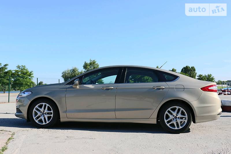 Седан Ford Fusion 2014 в Києві