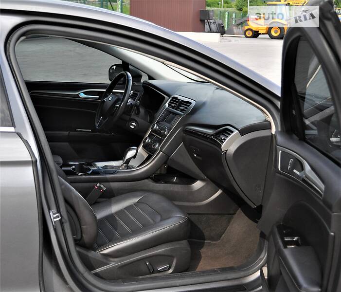 Седан Ford Fusion 2014 в Рівному