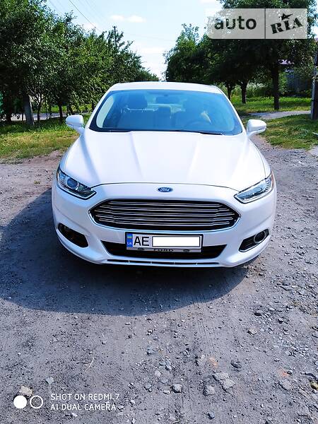 Седан Ford Fusion 2015 в Днепре