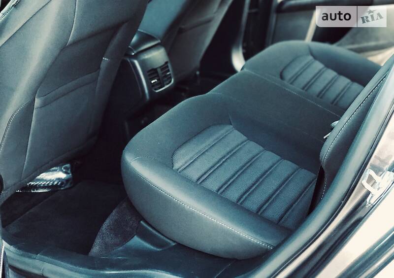 Седан Ford Fusion 2017 в Одесі