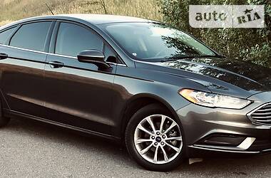 Седан Ford Fusion 2017 в 