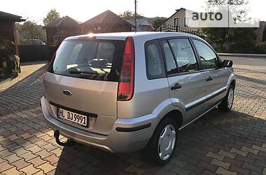 Хэтчбек Ford Fusion 2005 в 