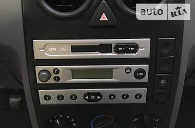 Хэтчбек Ford Fusion 2005 в 