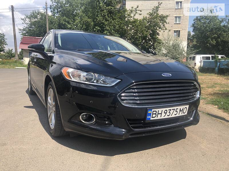 Седан Ford Fusion 2015 в Черноморске