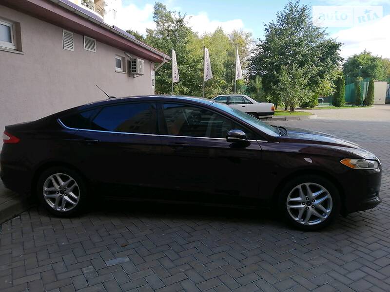 Седан Ford Fusion 2012 в Киеве