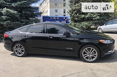Седан Ford Fusion 2017 в 