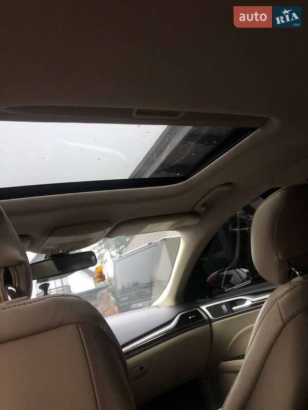 Седан Ford Fusion 2014 в Львове