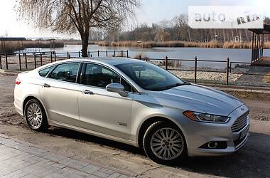 Седан Ford Fusion 2014 в Днепре