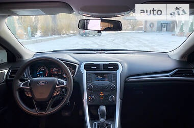 Седан Ford Fusion 2015 в Киеве