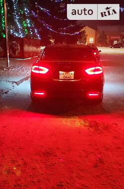 Седан Ford Fusion 2015 в 