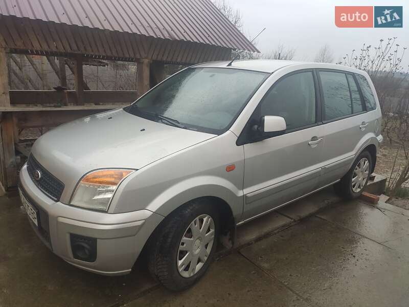 Хетчбек Ford Fusion 2012 в Мукачевому