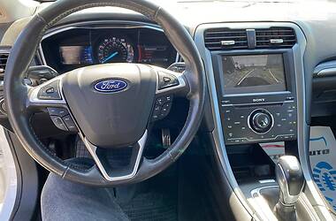 Седан Ford Fusion 2015 в Львове