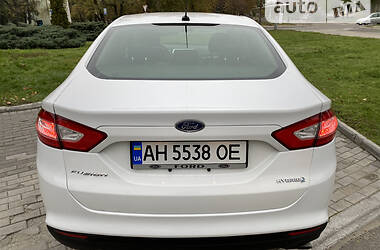 Седан Ford Fusion 2013 в Днепре