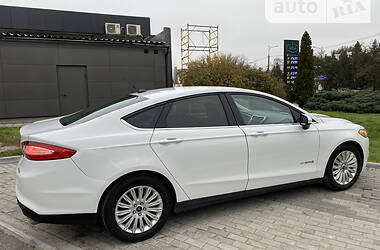 Седан Ford Fusion 2013 в Днепре