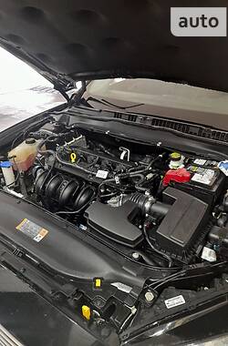 Седан Ford Fusion 2014 в 