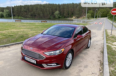 Седан Ford Fusion 2016 в 