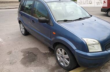 Хэтчбек Ford Fusion 2005 в 