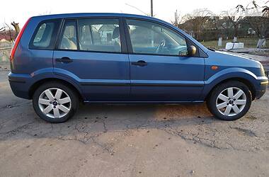 Хэтчбек Ford Fusion 2005 в 