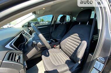 Седан Ford Fusion 2014 в 