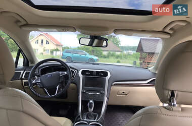 Седан Ford Fusion 2013 в Виноградові