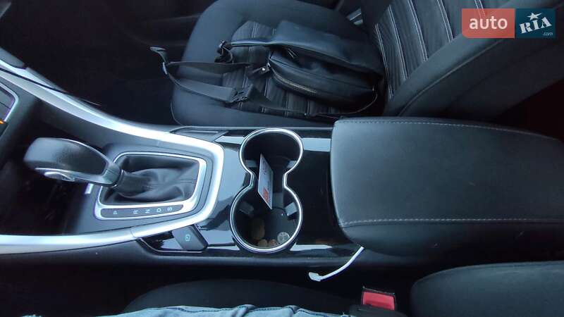 Седан Ford Fusion 2015 в Кривом Роге