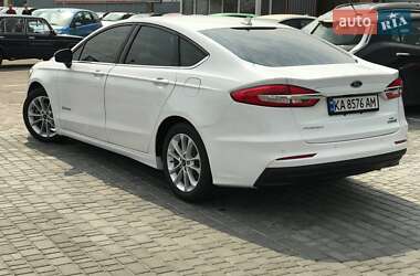 Седан Ford Fusion 2019 в Киеве