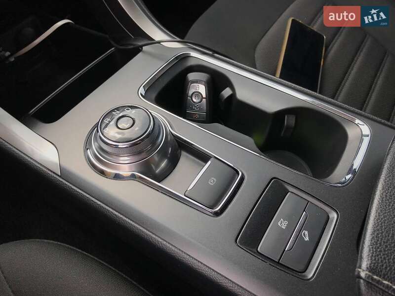 Седан Ford Fusion 2019 в Киеве