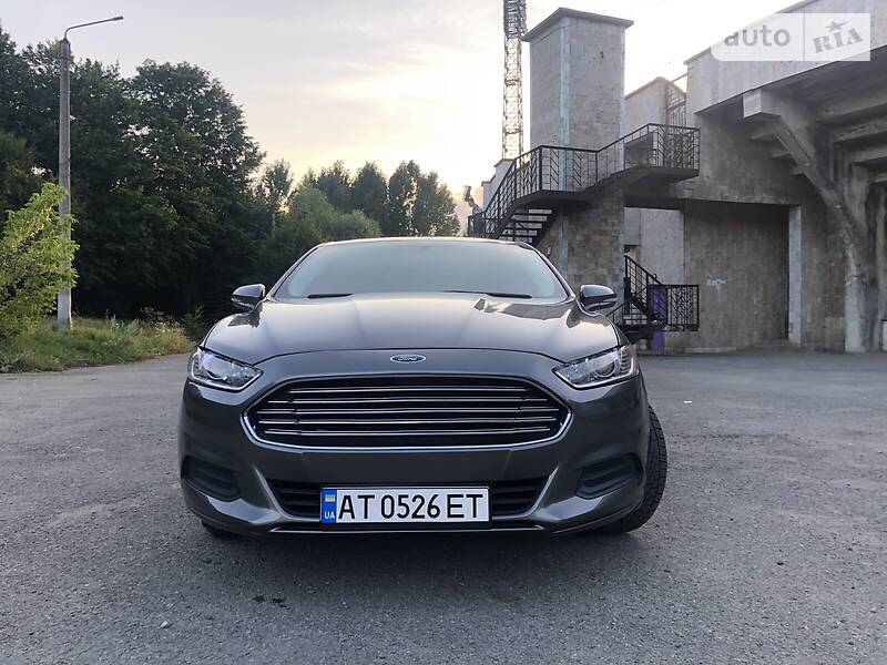 Седан Ford Fusion 2013 в Ивано-Франковске