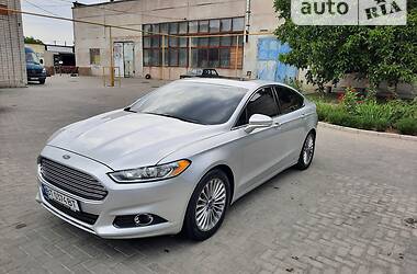Седан Ford Fusion 2016 в 