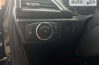 Седан Ford Fusion 2017 в 