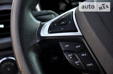Седан Ford Fusion 2015 в 