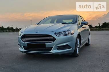 Седан Ford Fusion 2012 в Одесі