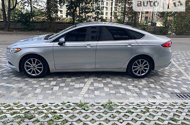 Седан Ford Fusion 2016 в 