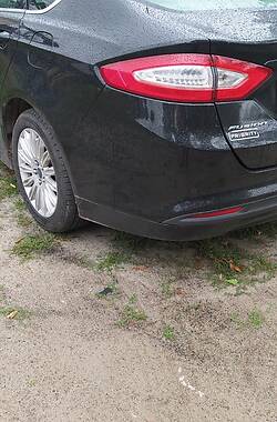 Седан Ford Fusion 2013 в 