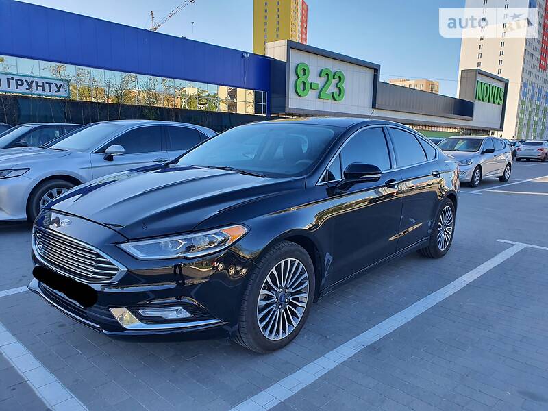 Седан Ford Fusion 2017 в 