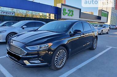 Седан Ford Fusion 2017 в 
