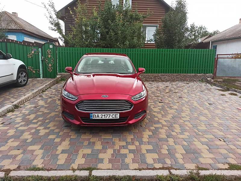 Ford Fusion se