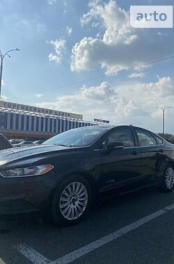 Седан Ford Fusion 2013 в 