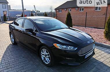 Седан Ford Fusion 2016 в Виннице